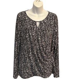 Talbots Drapped Top. Size Large in black and cream pattern